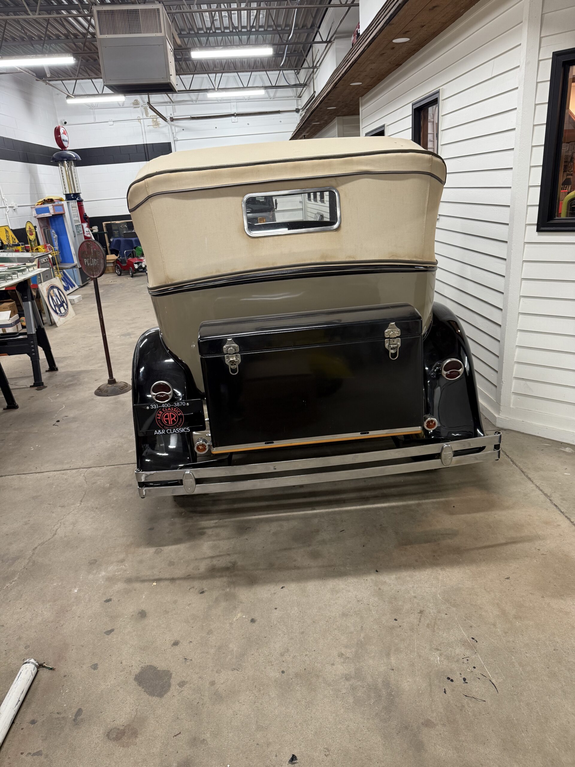 1931 Ford A400 - Image 8