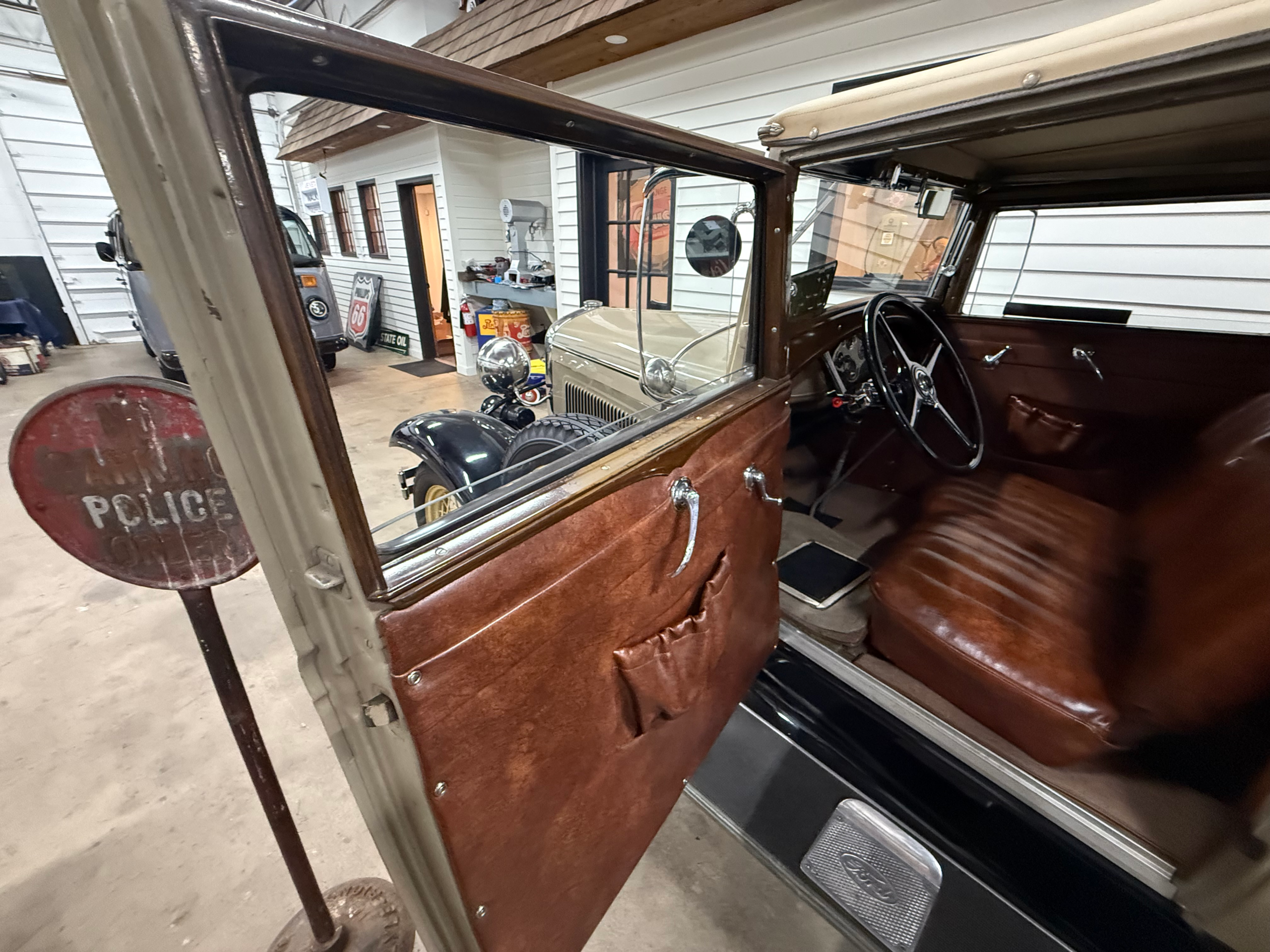 1931 Ford A400 - Image 14