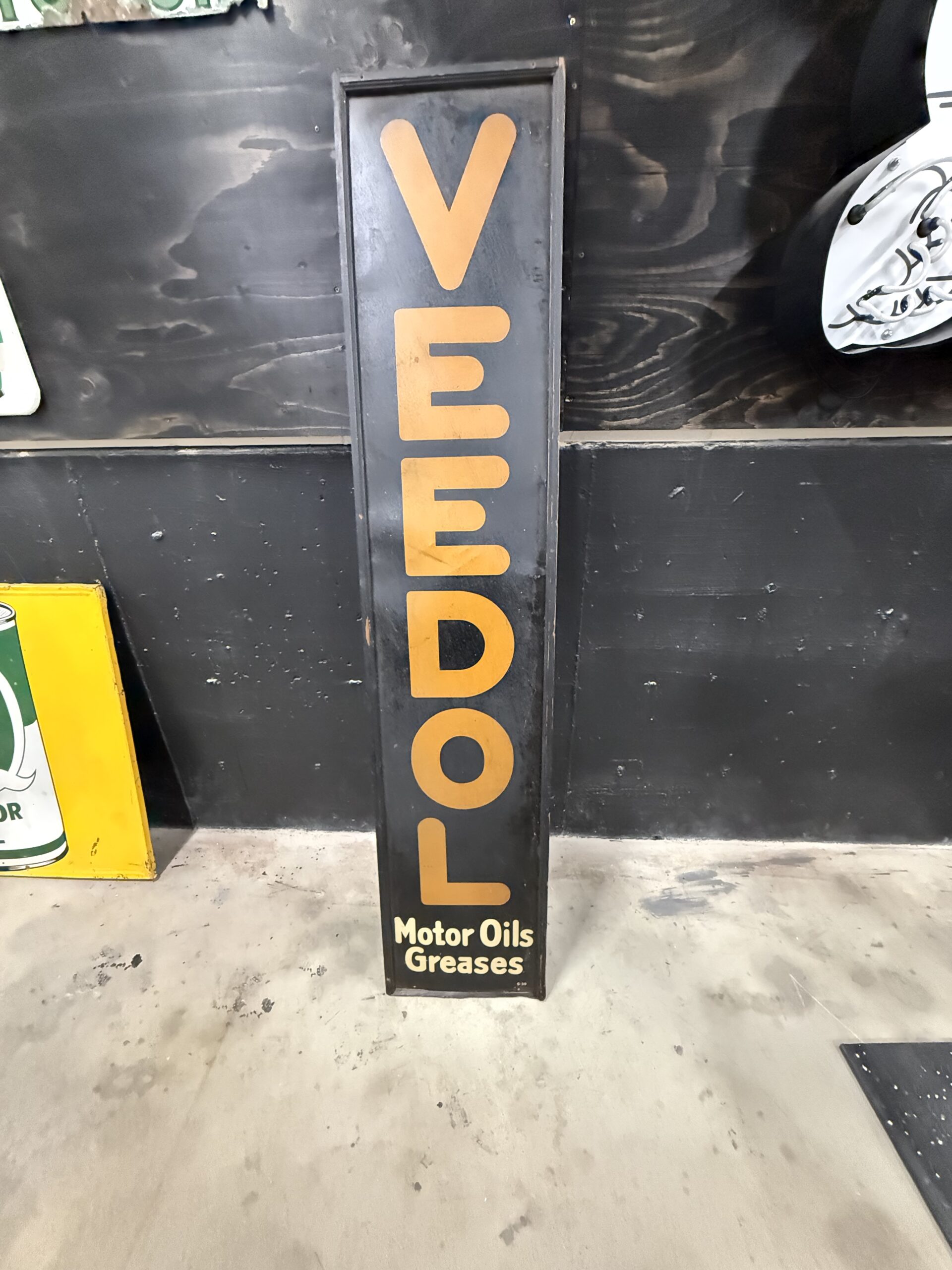 Veedol Oil